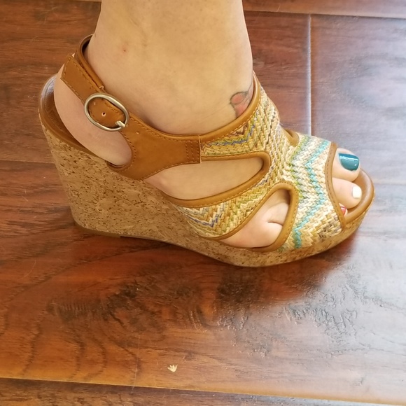 GIFTED - Picture 4 of 8